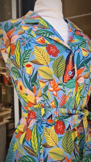 Kalt, aber sonnig – so zeigt sich heute Leipzig ☀️💃
Und genau diese ersten Sonnenstrahlen bringen sie zurück: die frühlingshafte Leichtigkeit 🥰🪷✨️

#leipzig #leipzigshopping #blumenprint #floral #frühling